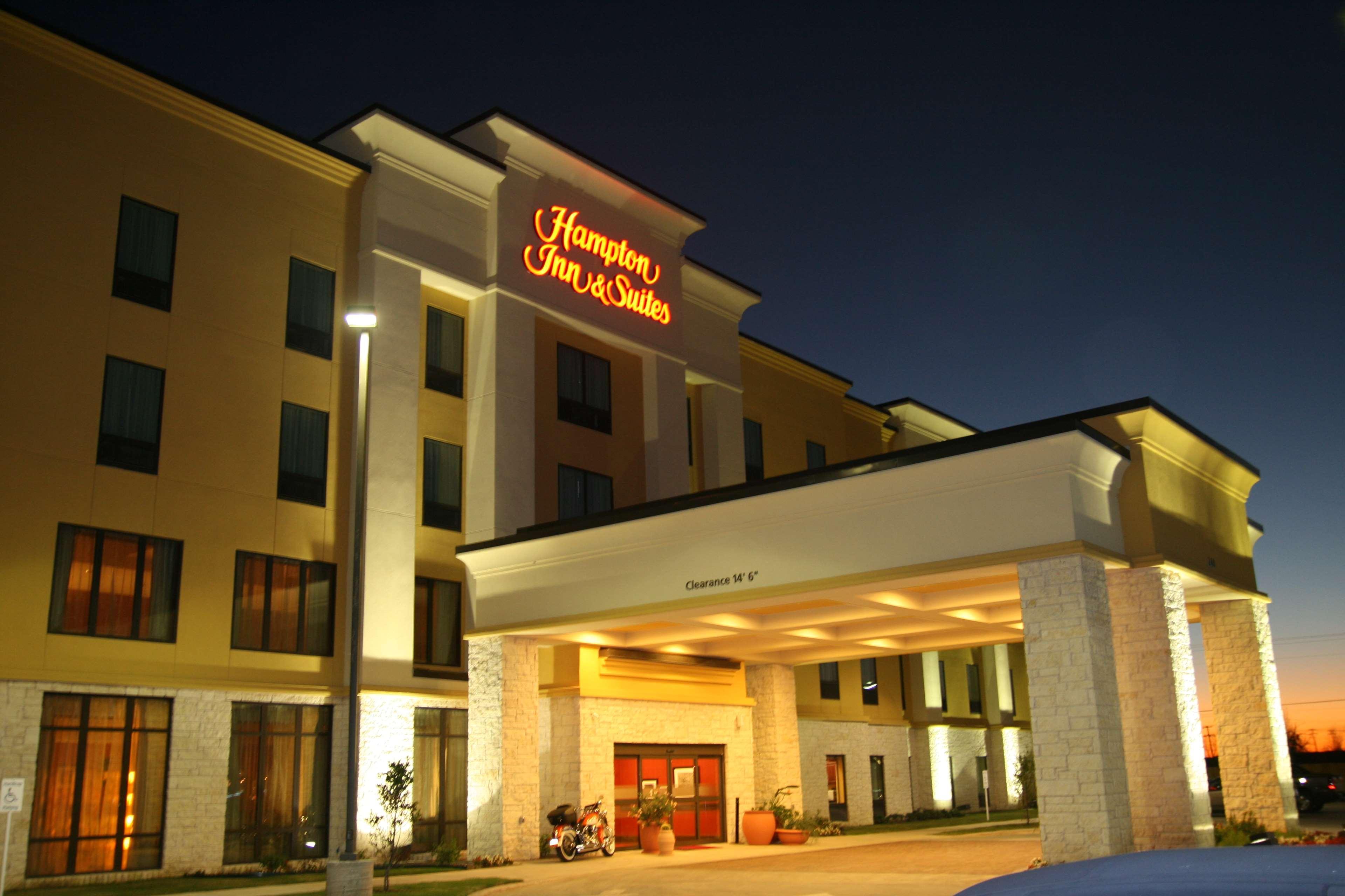 Hampton Inn & Suites Bastrop Dış mekan fotoğraf