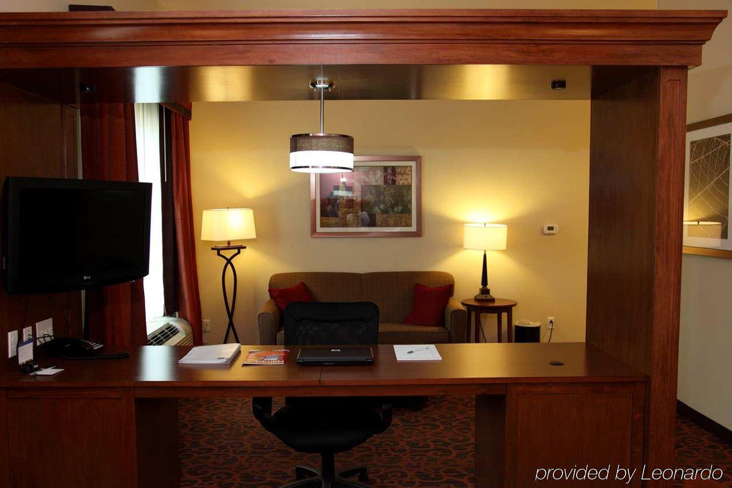 Hampton Inn & Suites Bastrop Oda fotoğraf