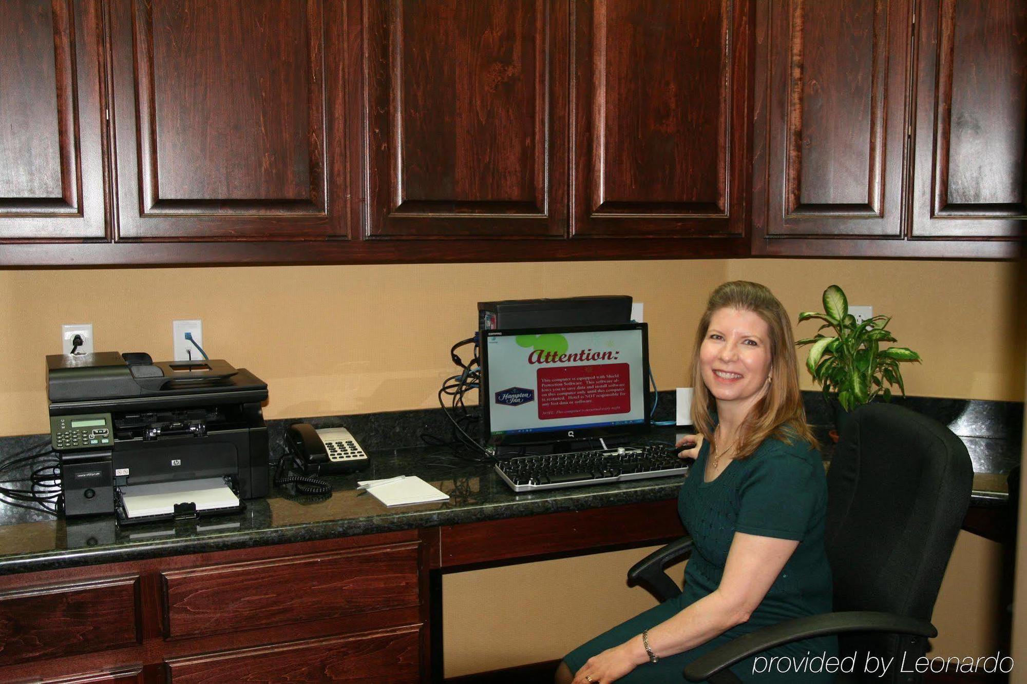 Hampton Inn & Suites Bastrop Konforlar fotoğraf